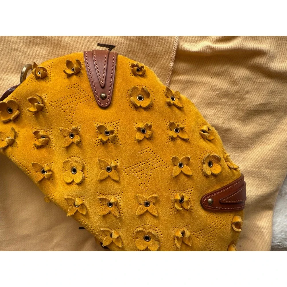 NWT Louis Vuitton Onatah Fleurs GM Limited Edition Bag Size OS